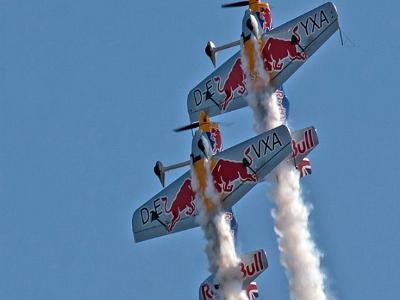 Aerobatic-RedBulls002