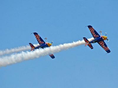 Aerobatic-RedBulls012